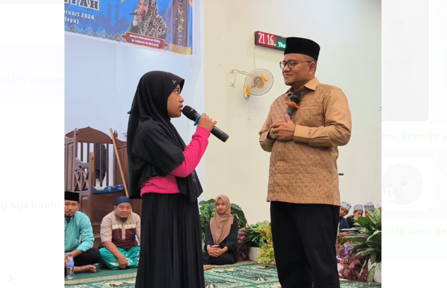 maulana hadiri acara isra' mi'raj di masjid al hidayah palmerah kota jambi