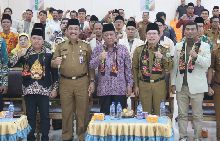 wakil gubernur jambi, abdullah sani saat menghadiri musyawarah wilayah xv pemuda muhammadiyah provinsi jambi di sungai penuh.