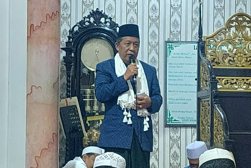 Wagub saat menghadiri kegiatan Subuh Keliling dan peletakan batu pertama pembangunan perluasan Masjid Babussalam RT. 12 Kelurahan Buluran Kenali