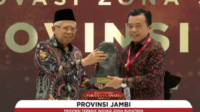 al haris terima penghargaan paritrana award 2024 dari wapres ma'aruf amin