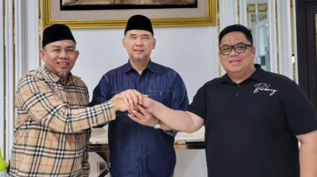 dari kiri h abdul rahman, sy fasha, dan h andi muhammad guntur.