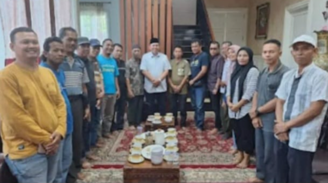 foto bersama eks tim budi bersama h abdul rahman. foto ist