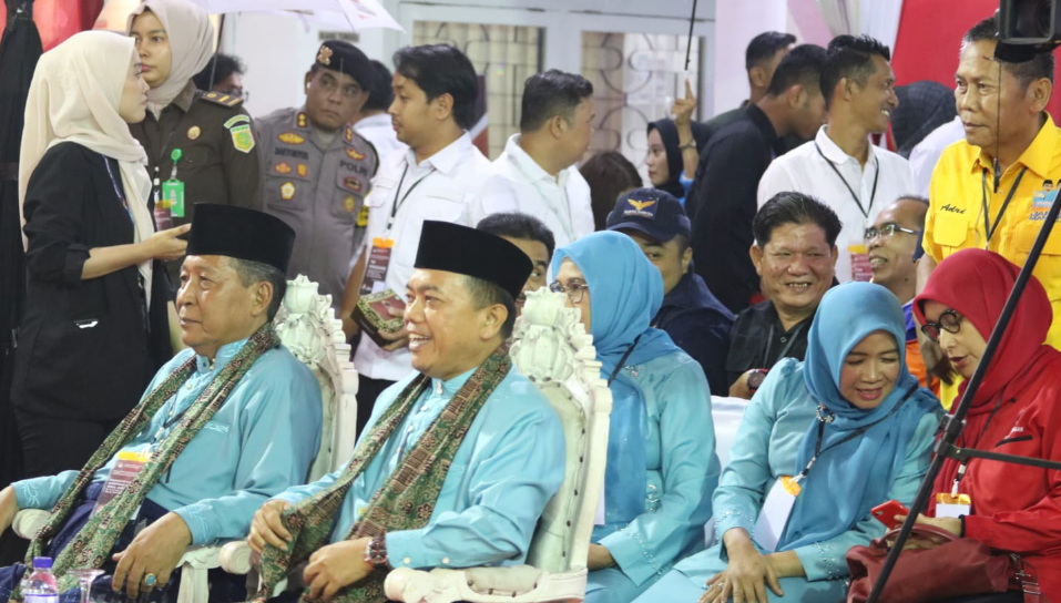 ratu munawarah dampingi haris sani cabut nomor urut pilgub jambi 2024