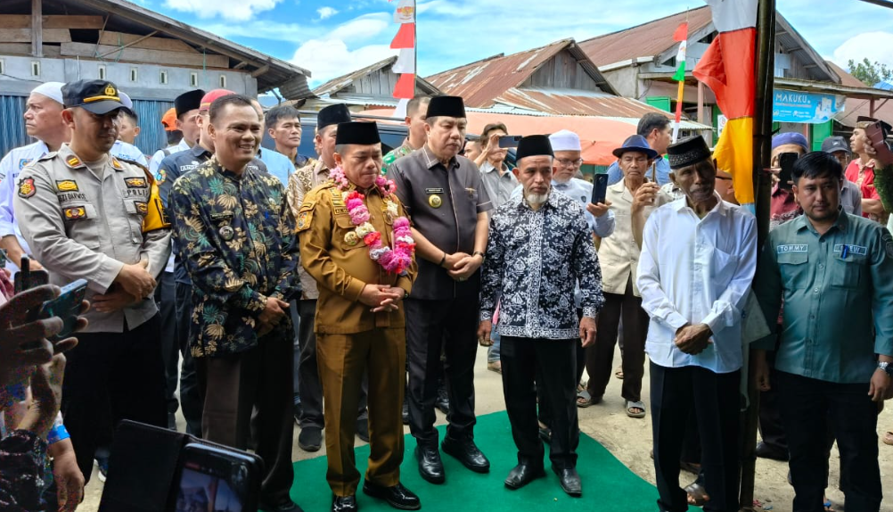 Gubernur Jambi , Al Haris Resmikan Desa Persiapan Sungai Tebal