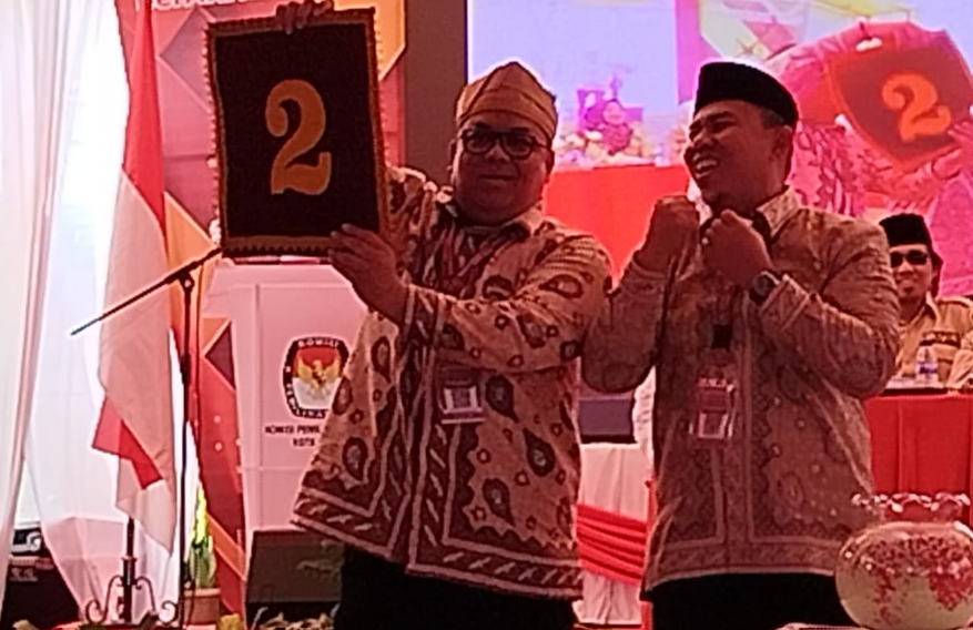 H Abdul Rahman - Andi Muhammad Guntur Nomor 2