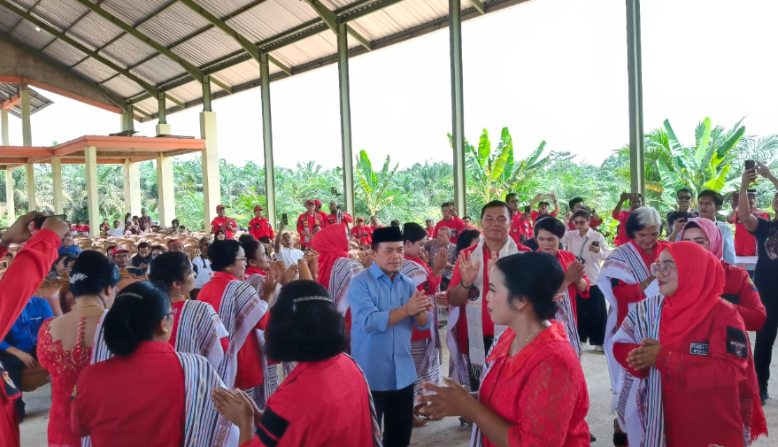 calon kuat gubernur jambi al haris menghadiri hari ulang tahun (hut) ke 4 dewan pembina cabang pemuda batak bersatu (pbb) kabupaten sarolangun