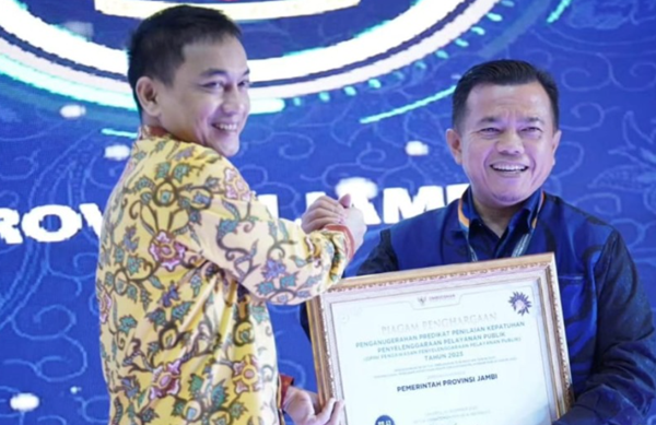 pemerintah provinsi jambi berhasil meraih predikat kepatuhan tinggi penilaian kepatuhan standar pelayanan publik tahun 2023 dari ombudsman republik indonesia.