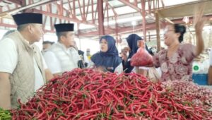 calon walikota jambi h abdul rahman yang biasa disapa har terus melakukan sosialisasi dan menampung aspirasi warga, dari pelosok hingga ke pasar tradisional