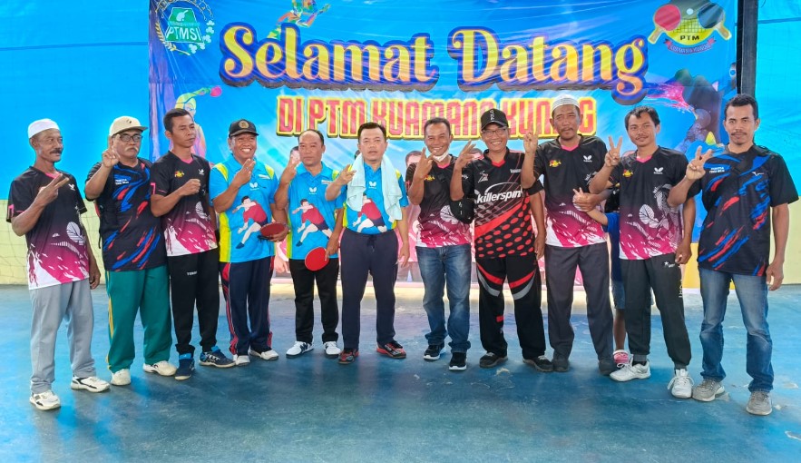 open turnamen tenis meja al haris cup 1 di desa mulia bhakti, kuamang kuning, kecamatan pelepat, kabupaten bungo disambut antusias pecinta pingpong dan warga setempat.