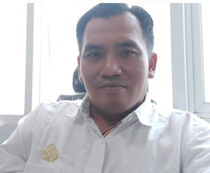 pengamat politik jambi, dr. dedek kusnadi